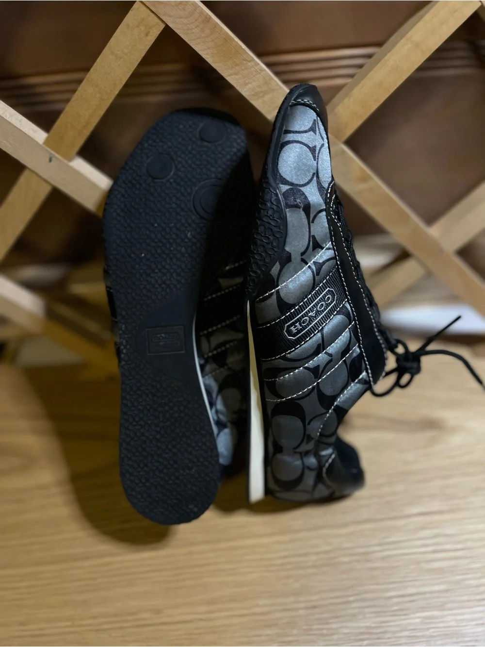 Coach Sz 8.5 Sporty Low- Profile Trainer -Sneaker